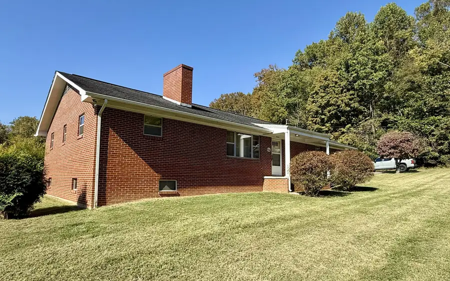 305 Ross Circle, Rogersville, TN 37857 - #2