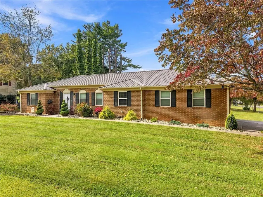 4154 Julian Avenue, Morristown, TN 37814 - #2