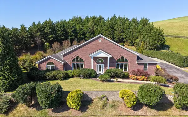 101 Bond Town Road, Blountville, TN 37617