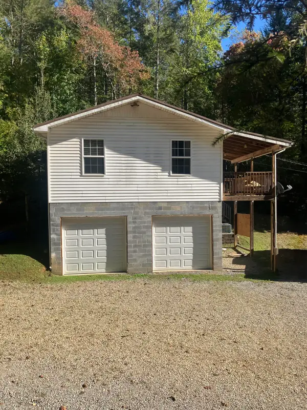 457 Lunsford Way, Cosby, TN 37722