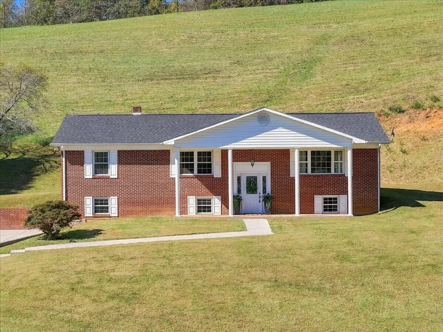 216 Ron Trent Road, Sneedville, TN 37869 - #2