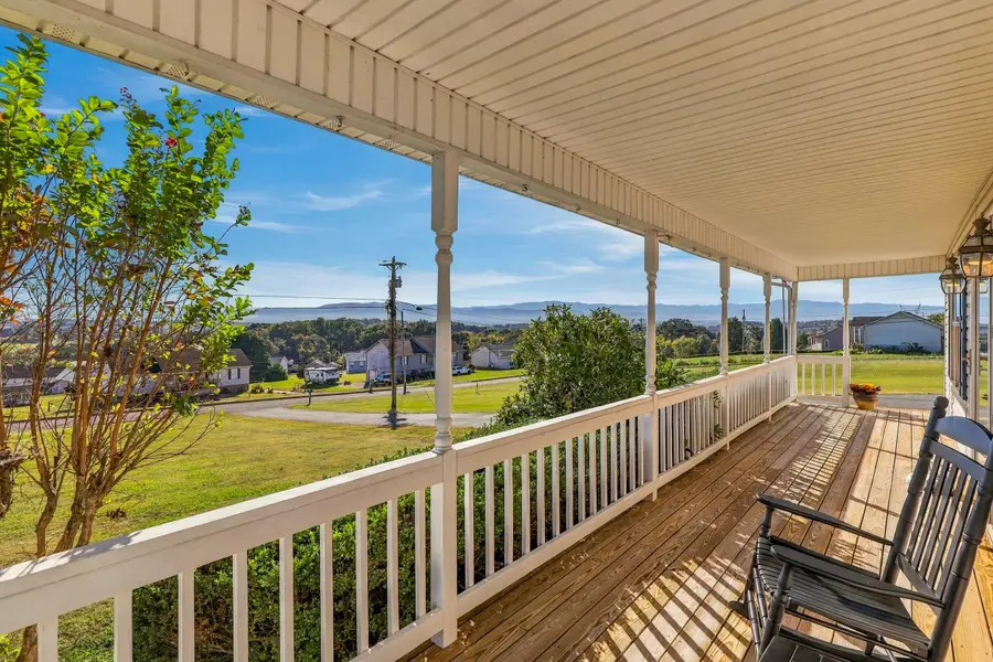 551 Keene Circle, Dandridge, TN 37725 - #2