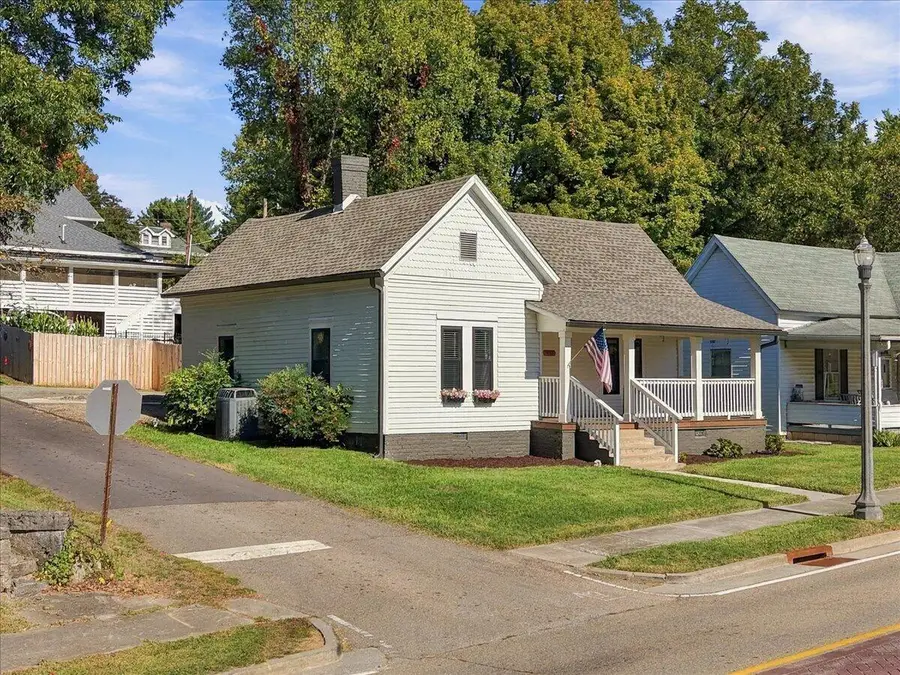 403 E 1st North Street, Morristown, TN 37814 - #3