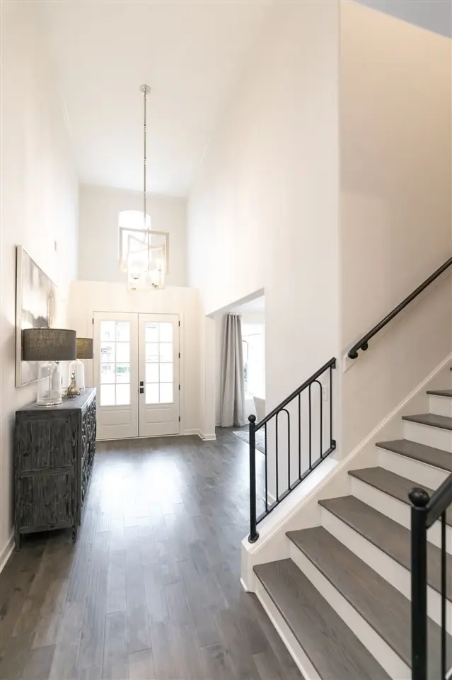 9636 GRAYS MEADOW DR, Cordova, TN 38018 - Image #2