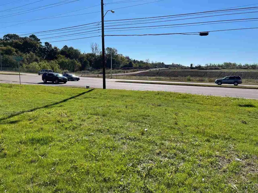 4150 E SHELBY DR E, Memphis, TN 38118 - Image #2