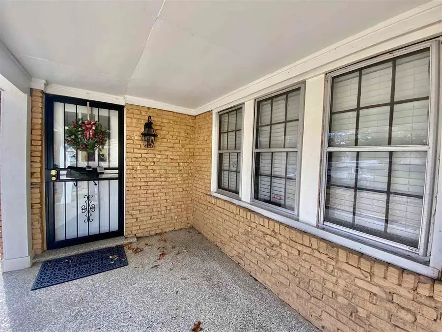 815 N AVALON ST, Memphis, TN 38107 - Image #2