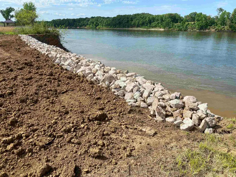 6275 CRAVENS RD, Savannah, TN 38372 - #2