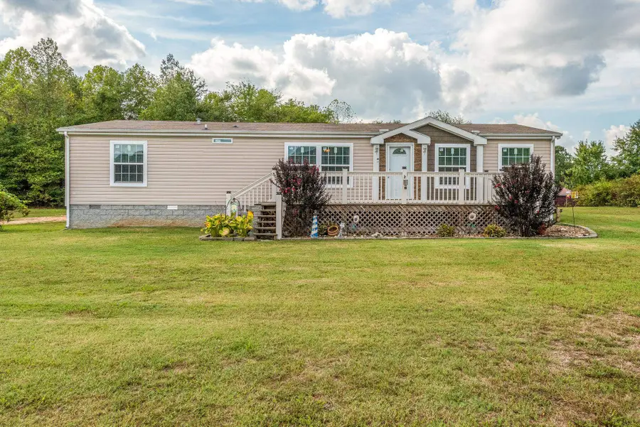 505 BIG BUFFALO ESTATES CIR CIR, Linden, TN 37096 - Image #2