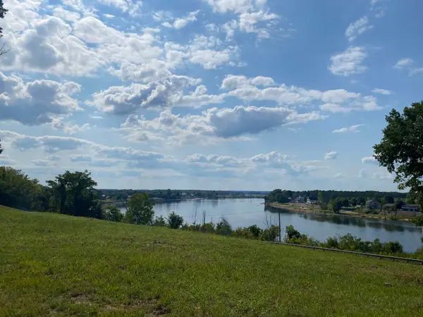 19200 CLIFTON RD, Savannah, TN 38372