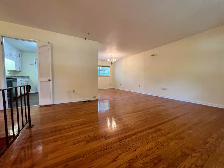 5167 ROLLING FIELDS DR, Memphis, TN 38134 - Image #3