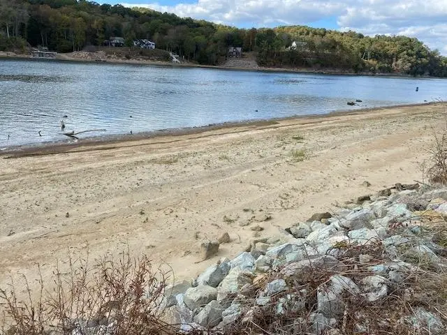 1929 HARDIN BOTTOM RIVER RD, Bath Springs, TN 38311 - Image #3