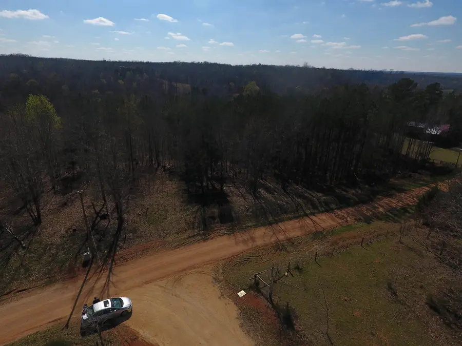 605 MASSEY LN, Savannah, TN 38372 - Image #2