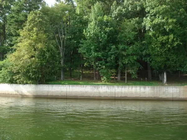 240 BREATHTAKING LOOP, Savannah, TN 38372