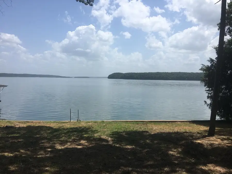 240 BREATHTAKING LOOP, Savannah, TN 38372 - Image #2