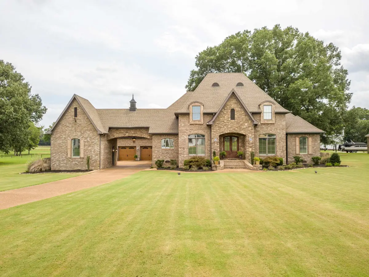 200 TWIN FORK LN, Savannah, TN 38372 - Image #1