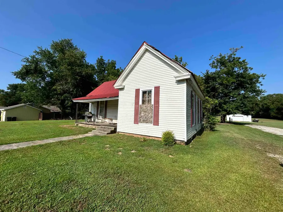 135 OAK ST, Whiteville, TN 38075-4610 - Image #2