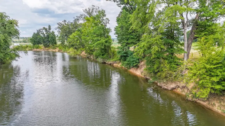 124 LAUNCH RAMP CV, Savannah, TN 38372 - Image #2