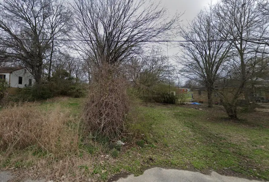260 W MCKELLAR AVE, Memphis, TN 38109 - Image #2