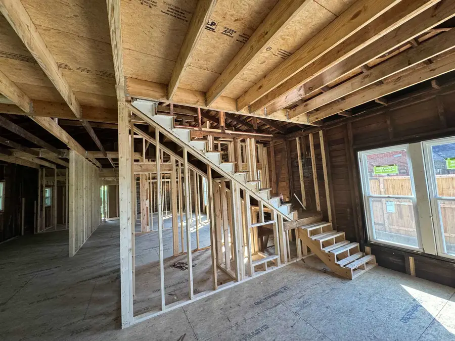 311 W COURT AVE, Selmer, TN 38375-2013 - Image #2