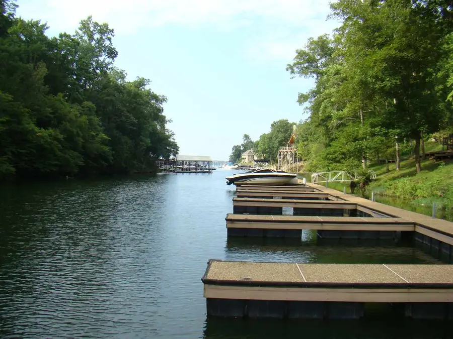 3 BREEZEY PT, Savannah, TN 38372 - Image #2