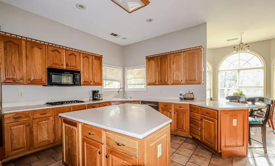 121 REED CIR, Drummonds, TN 38023 - Image #2