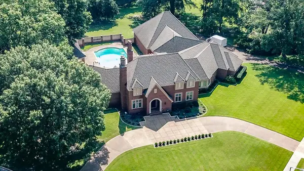 9470 FOX HILL CIR S, Germantown, TN 38139