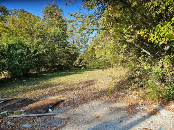 394 LACLEDE PL, Memphis, TN 38126