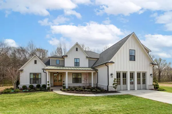 225 BIBURY LN, Eads, TN 38028