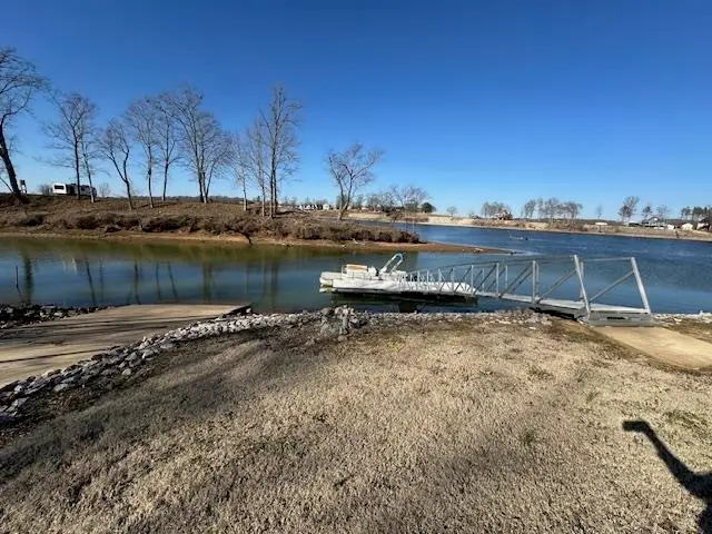 36/37 CONNIE BETH LN, Savannah, TN 38372 - Image #1