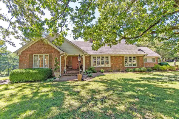 70 YEISER DR, Savannah, TN 38372