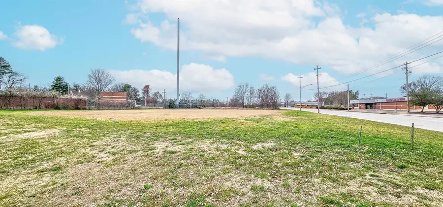 7999 CLUB CENTER RD, Cordova, TN 38016 - Image #2