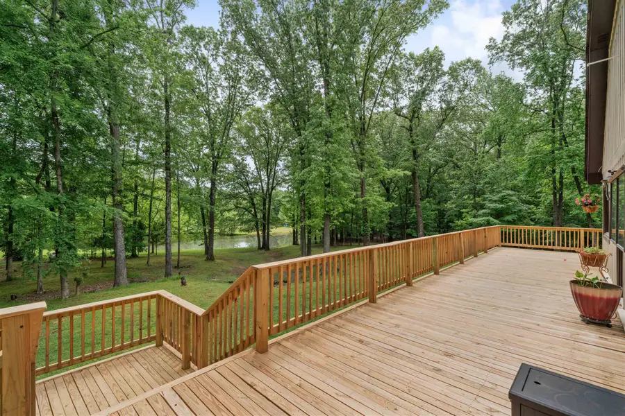 590 SHADY HOLLOW CV, Eads, TN 38028 - Image #2