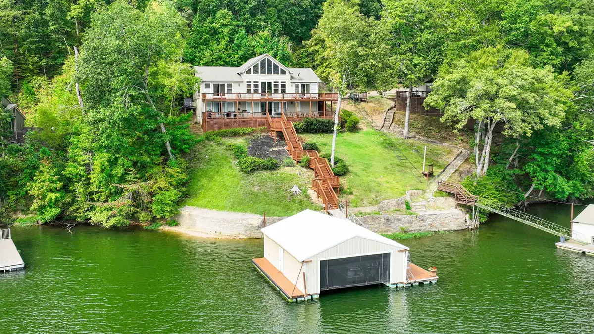 215 GLADING PLACE LN, Counce, TN 38326 - Image #1