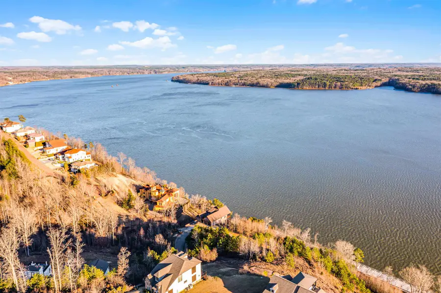 25 HIGH POINTE DR, Savannah, TN 38372 - Image #2