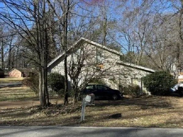 3693 HERMITAGE DR, Memphis, TN 38116