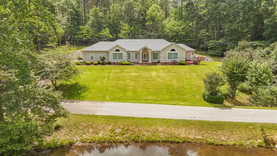 1255 TWIN VIEW CIR, Selmer, TN 38375 - Image #3