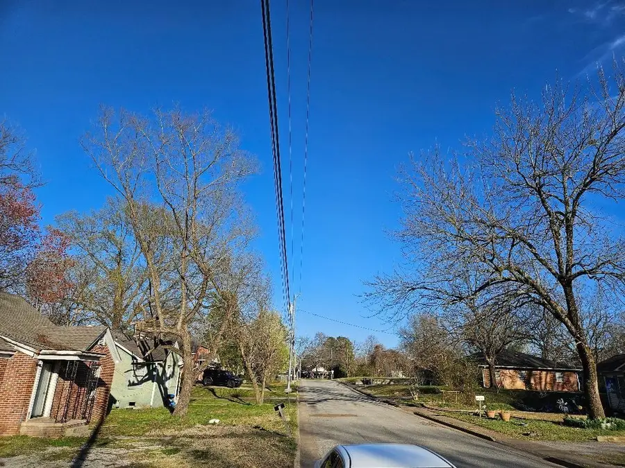 311 W COOPER ST, Brownsville, TN 38012 - Image #2