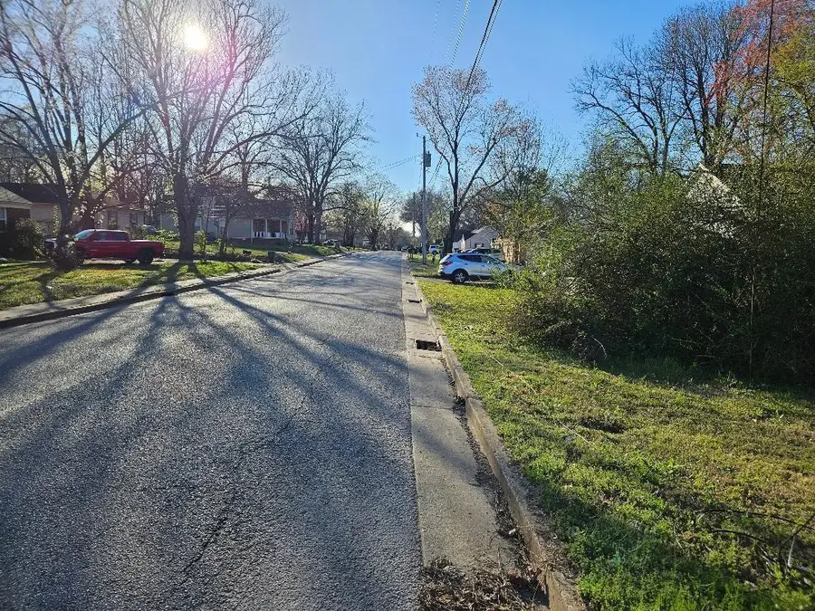 311 W COOPER ST, Brownsville, TN 38012 - Image #3