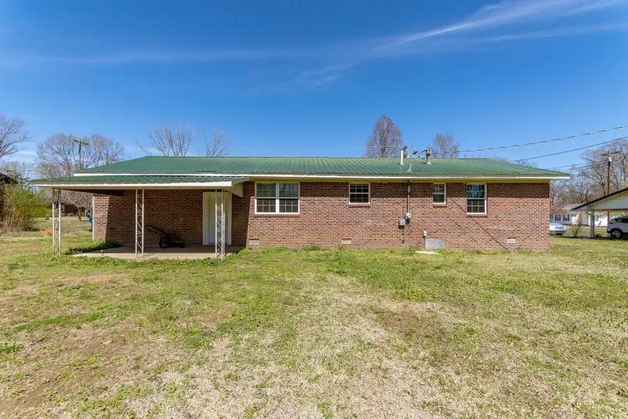 134 VINE ST, Savannah, TN 38372 - Image #2