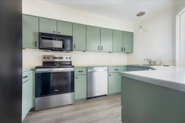 10 S IDLEWILD ST #4, Memphis, TN 38104