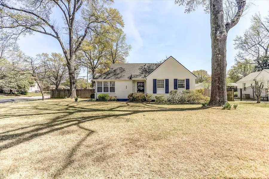 428 E SWAN RIDGE CIR, Memphis, TN 38122 - Image #2