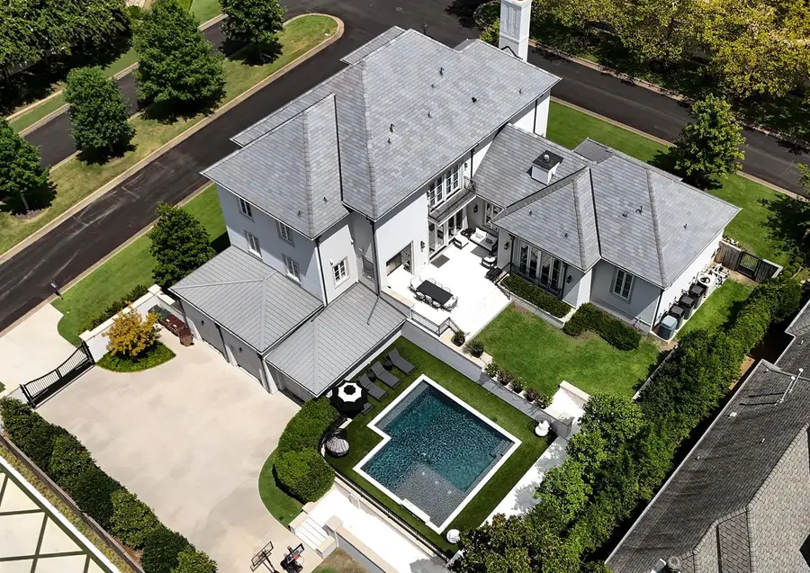 6211 DOVECOTE LN, Memphis, TN 38120 - Image #2