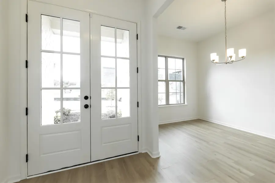 350 GREEN WILLOW DR, Oakland, TN 38060 - Image #2