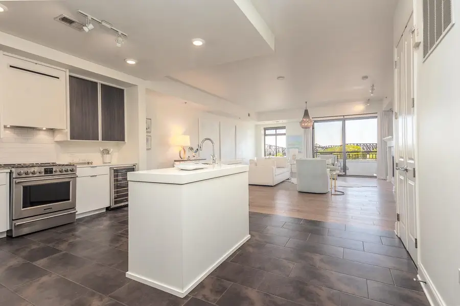 717 RIVERSIDE DR #506, Memphis, TN 38103 - Image #3