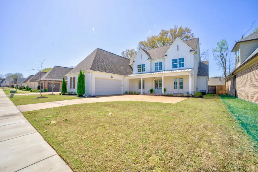 1373 BELFAIR DR, Collierville, TN 38017 - Image #2