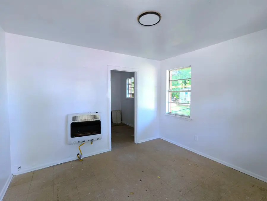 2161 HOWELL AVE, Memphis, TN 38108 - Image #2