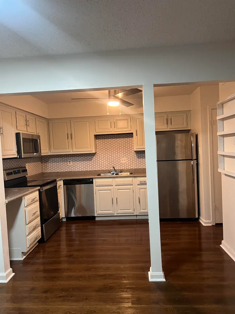 4037 GRAHAM OAKS COURT CT E #30, Memphis, TN 38122 - Image #3