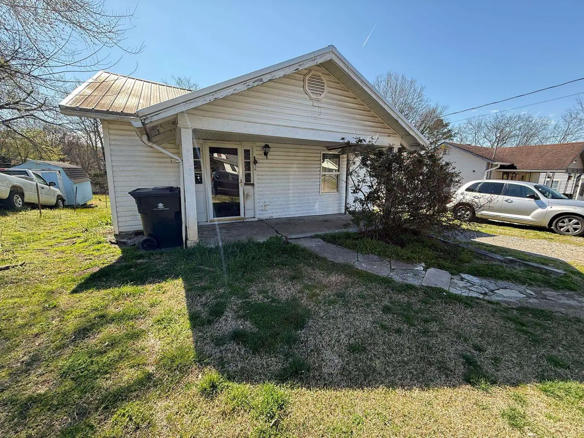 1008 AVENUE A RD, Knoxville, TN 37920 - Image #1