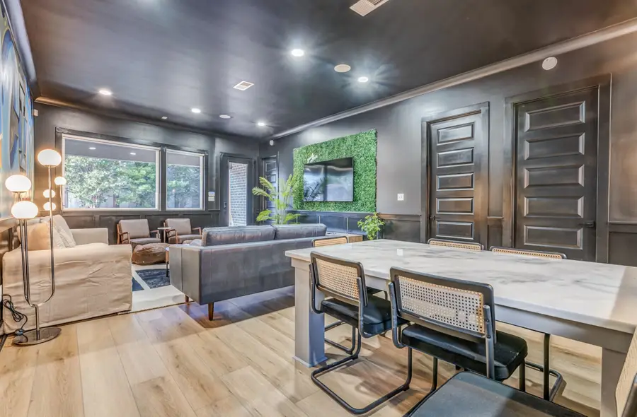 2283 YOUNG AVE, Memphis, TN 38104 - #3