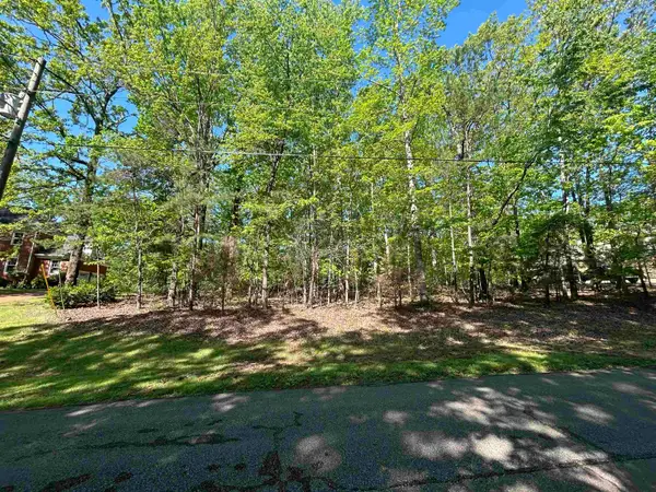 386 WINDWOOD PT, Counce, TN 38326